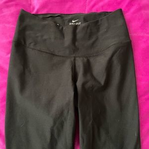 Nike Cropped Leggings